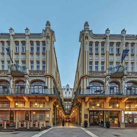 Palatinus Grand Hotel Pecs Exterior photo